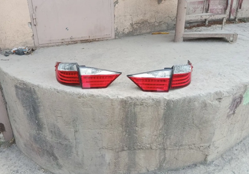 Задний фар от lexus ES